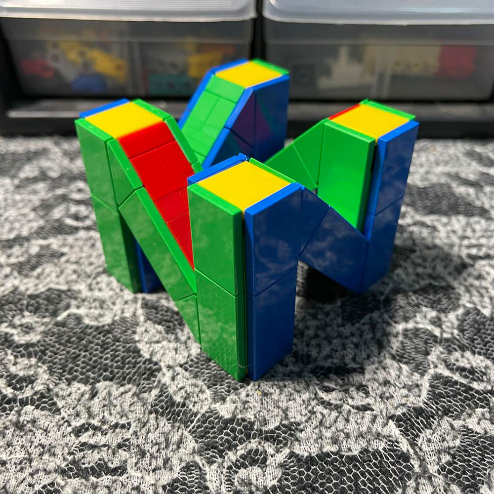 Kids Education Logo - MOC-225423 Creativo Desktop Ornamento Building Blocks