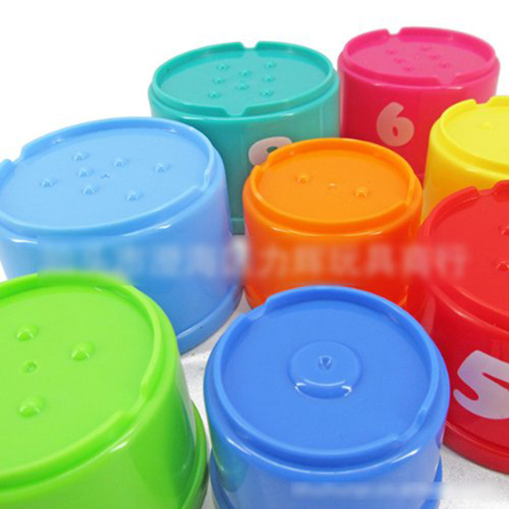 Set di 8 Tazze Impilabili Colo - Kids Education Help recensione e prezzo